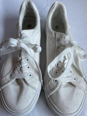Women's White Trainer